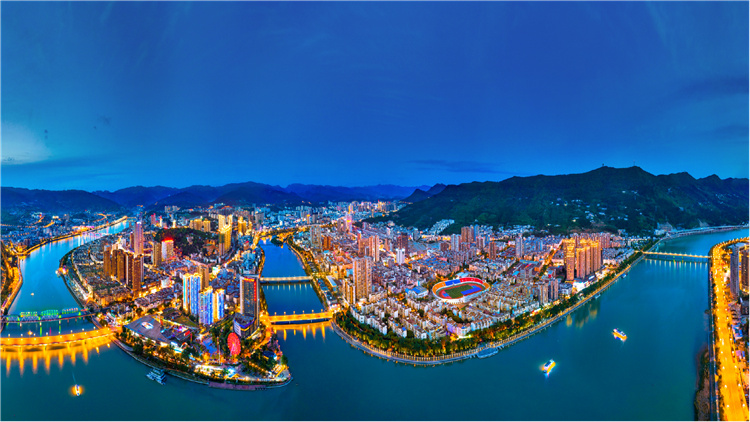 利州夜景。利州区委宣传部供图