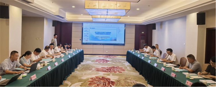 环评复审现场。夹江县融媒体中心供图