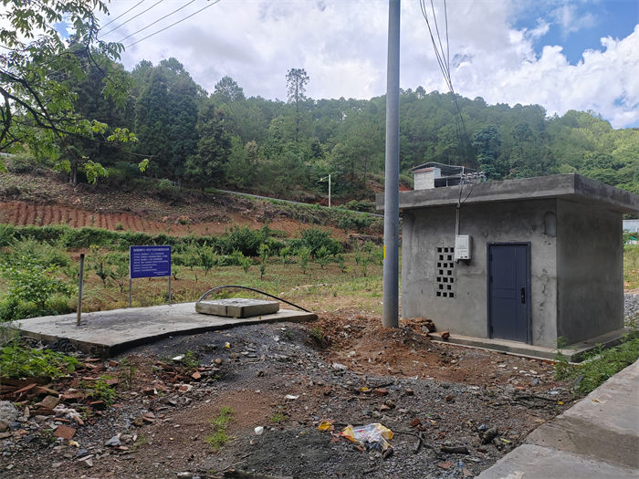 普威镇独树村13-14社生产生活用水建设项目的抽水机房。