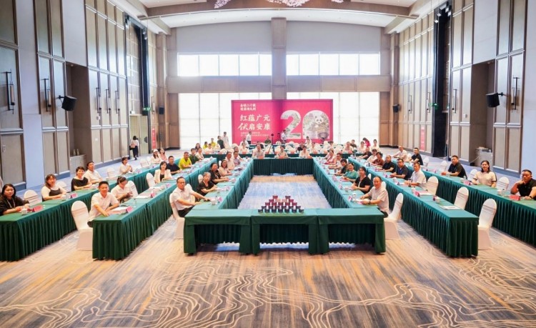 交流会现场。何海东供图