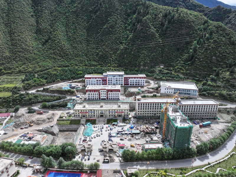 航拍正在建设中的白玉县第二中学。白玉县委宣传部供图