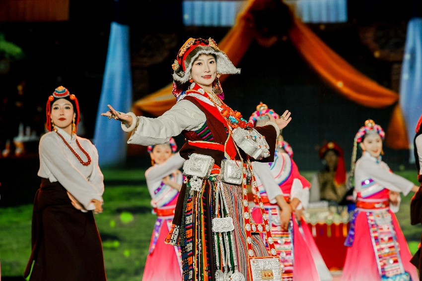 2025康定情歌国际音乐节现场。康定市文广旅局供图