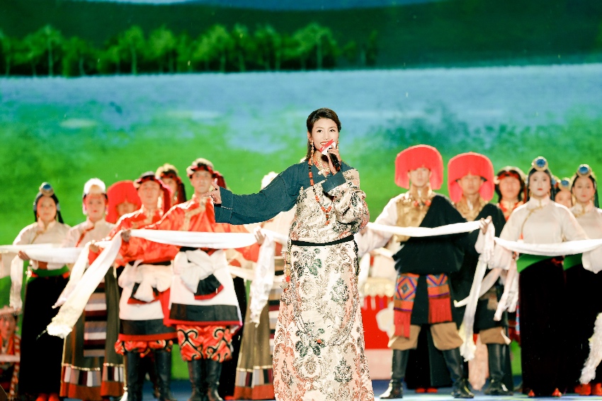 2025康定情歌国际音乐节现场。康定市文广旅局供图