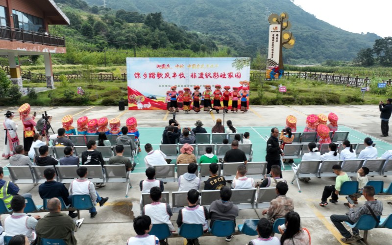 丰收节现场。德昌县委宣传部供图