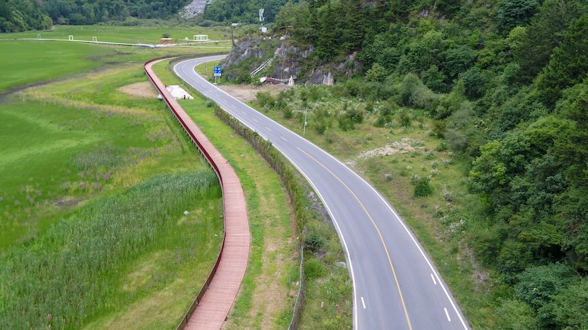 甘海子景區的漫游道。四川省交通運輸廳公路局供圖