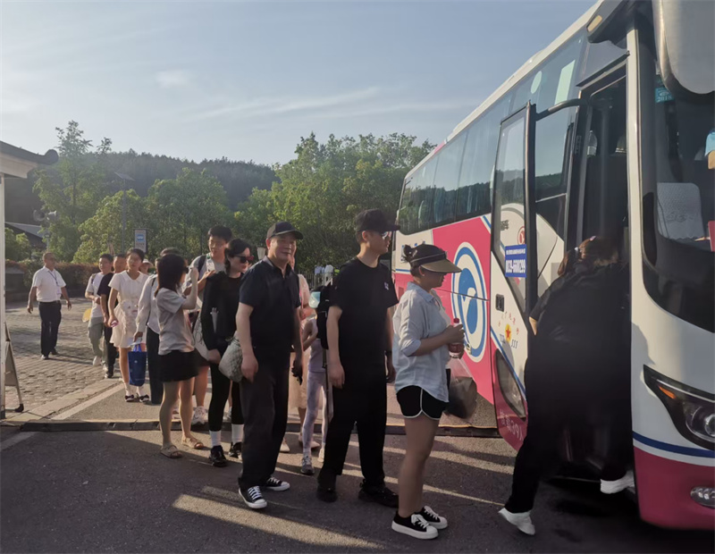 多條擺渡線路保障接駁無憂。陽林玥供圖