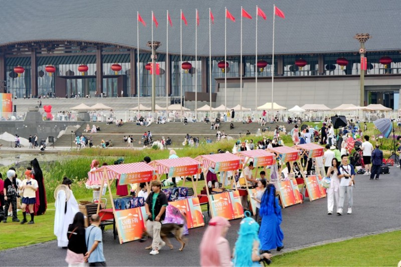 活動現場的文創體驗區。主辦方供圖