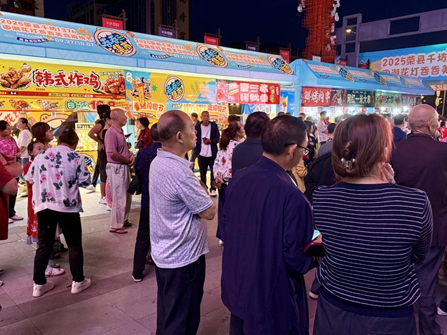 千坊观看现场。张倩供图