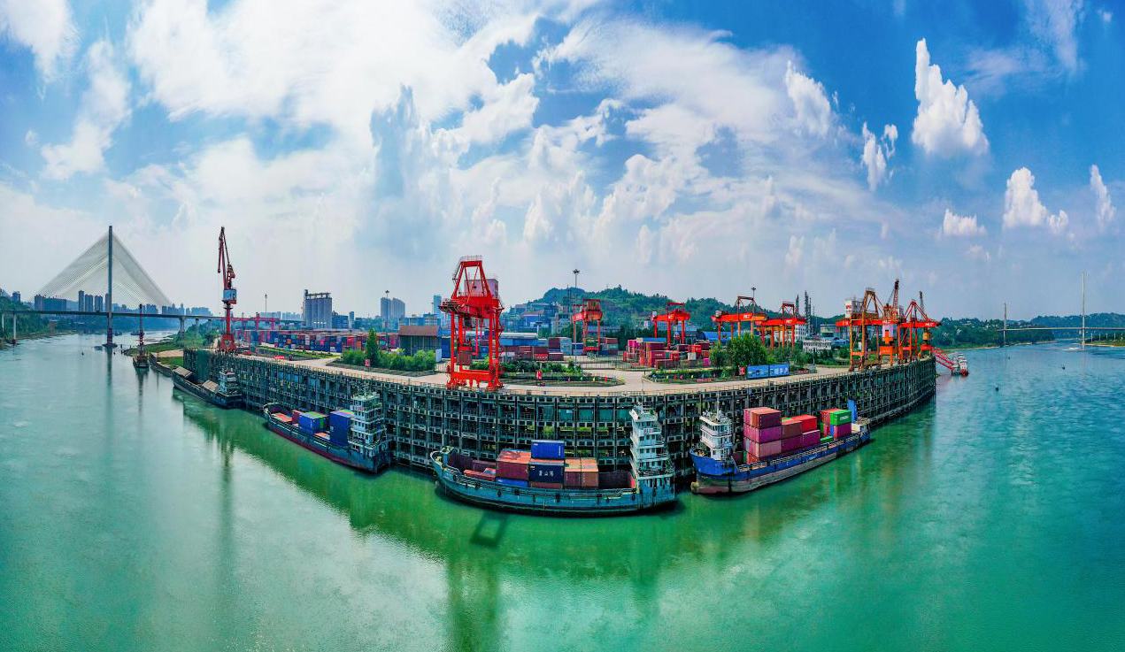 天府首港泸州港