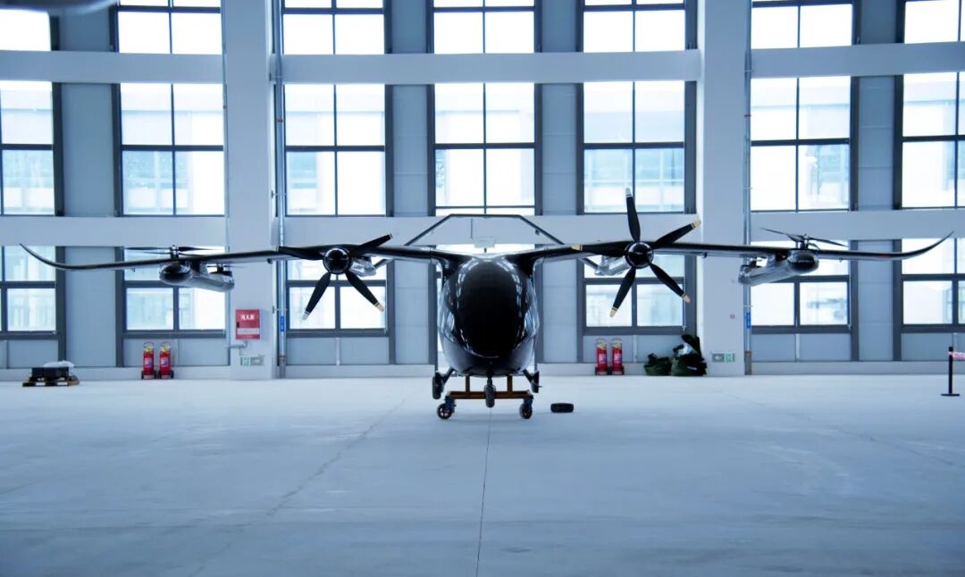 機場維修機庫內的航空器。金堂融媒供圖