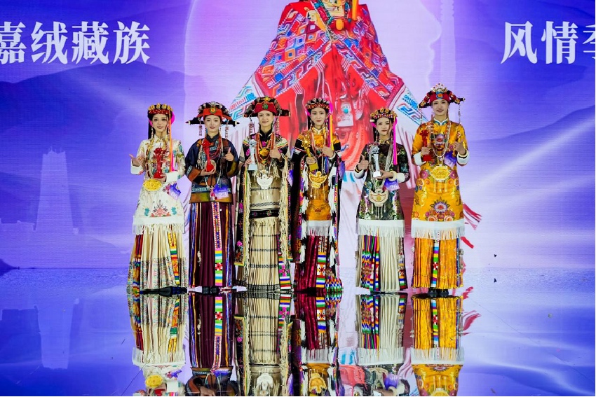 “金花”“银花”“石榴花”获奖选手。主办方供图