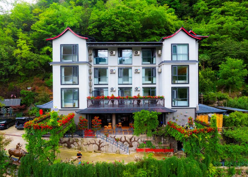 红叶山庄。巴中市委宣传部供图