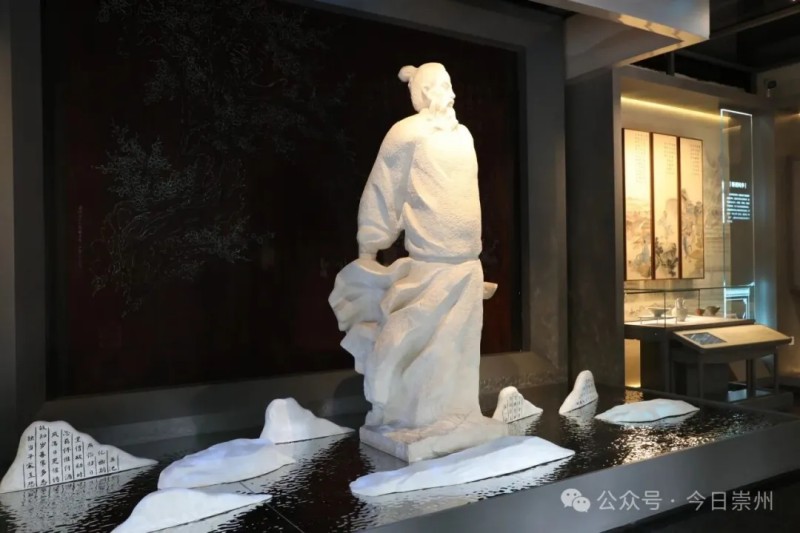 陸游塑像。崇州市融媒體中心供圖