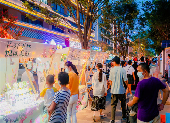 改造后的玉林东路特色街区一隅。四川省住房和城乡建设厅供图