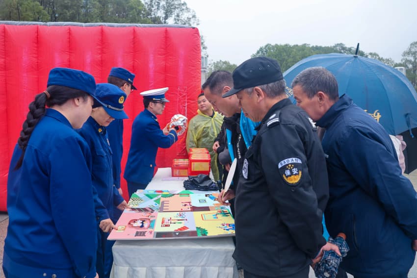 消防安全知識講解。廣元市消防救援支隊供圖