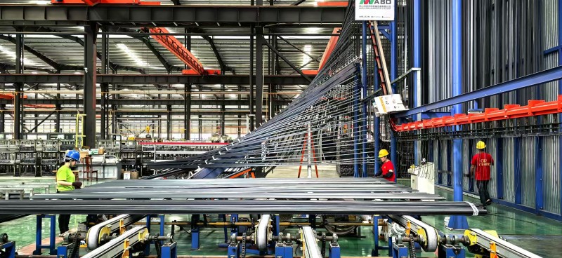 广元铝产品生产企业车间一角。