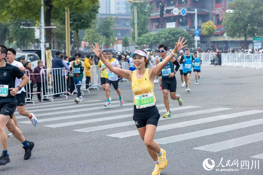 比赛现场。侯建明摄