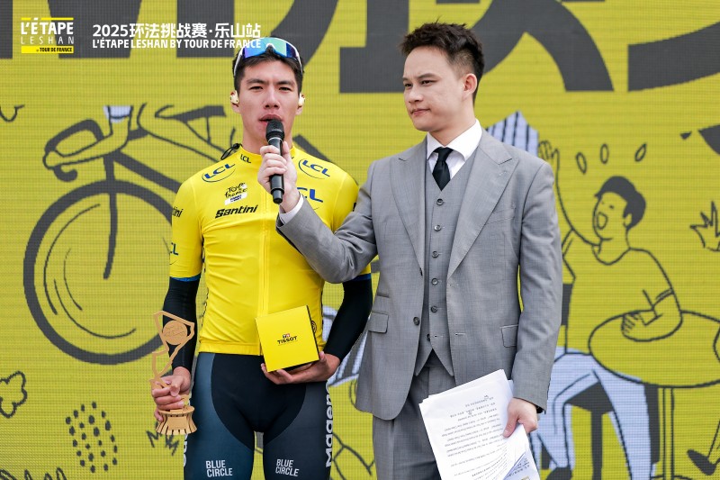 100公里男子冠军黄衫。主办方供图