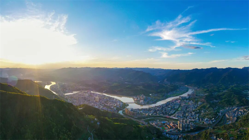 旺蒼縣城。旺蒼縣融媒體中心供圖