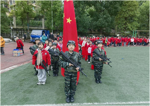 运动会上的迷彩少年。自贡高新区社管局供图