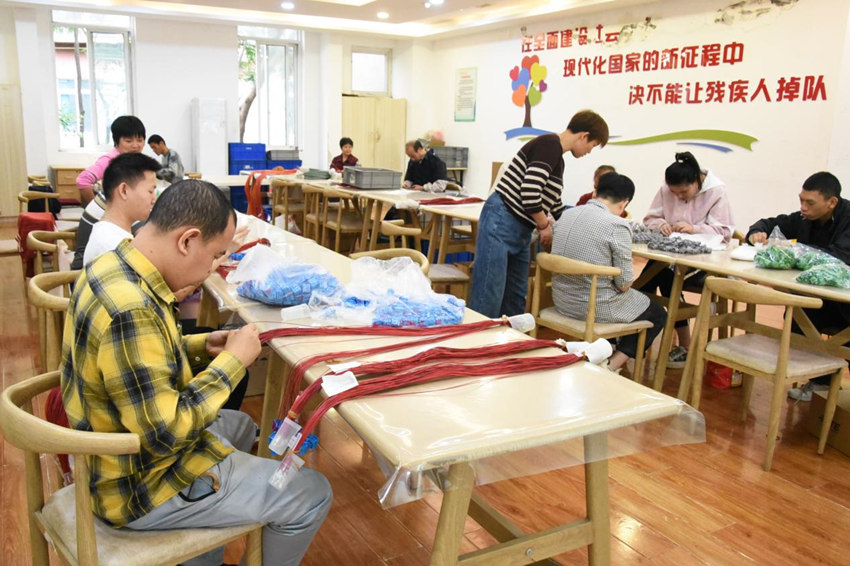 龙泉驿区残疾人辅助性就业基地。龙泉驿区残联供图
