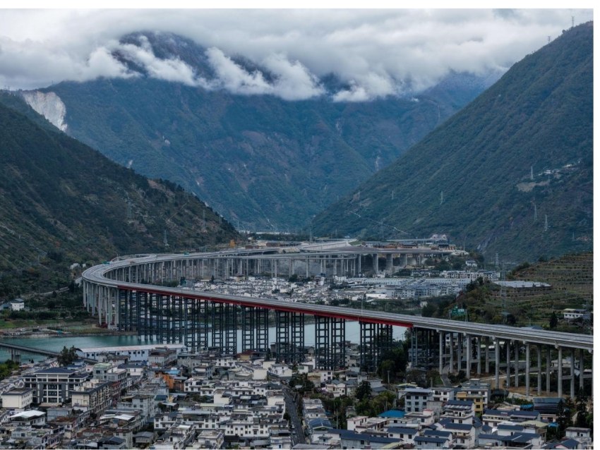 得妥特大桥。蜀道集团供图