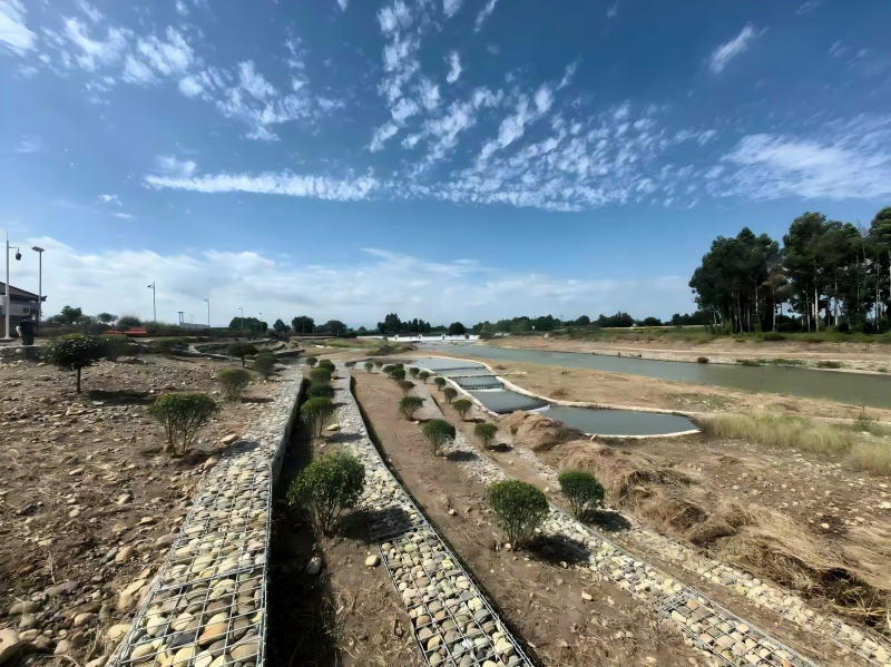 “改頭換面”的射水河。德陽市水利局供圖