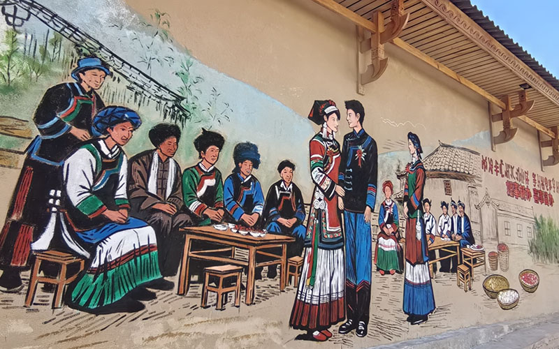 大凉山里：新火塘生暖，幸福泉生甜