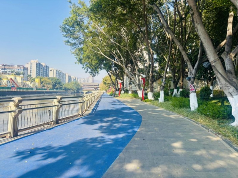 提升后的城市基礎設施。攀枝花市稅務局供圖