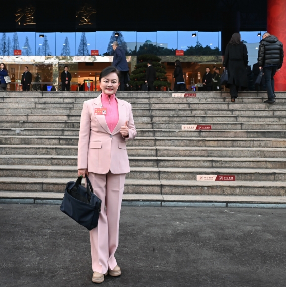 今年四川省兩會期間,李蓉在加強歷史文化名鎮名村和傳統村落保護傳承等方面也提出了相關建議。本人供圖