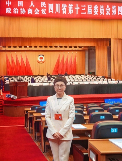 四川省政協委員李紅燕。受訪者供圖