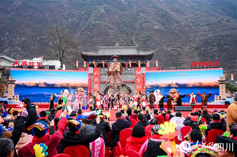 阿坝州“村晚”现场。人民网记者 王波摄