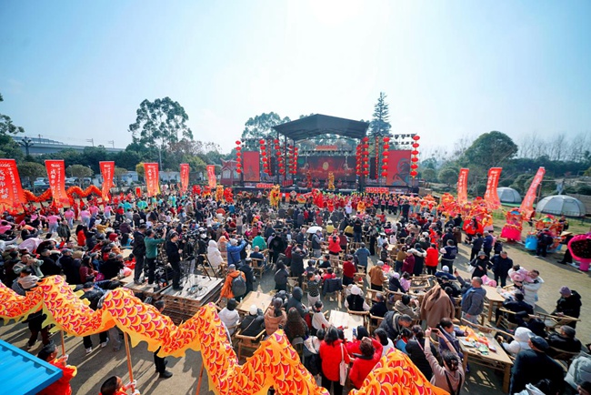 2026年成都市“村晚”暨“民俗鬧春”示范展示活動。活動方供圖