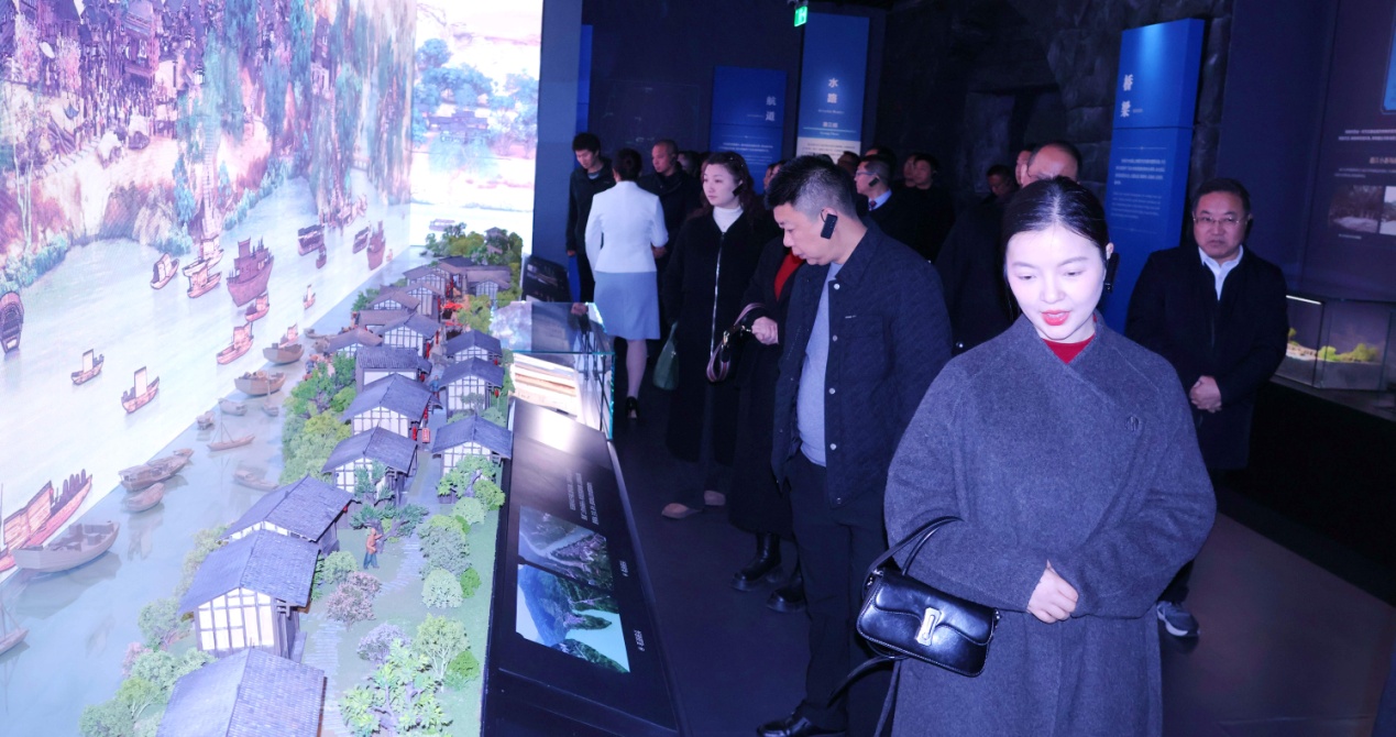 詩意山水前程好，紅色巴中希望多。巴中市委宣傳部供圖