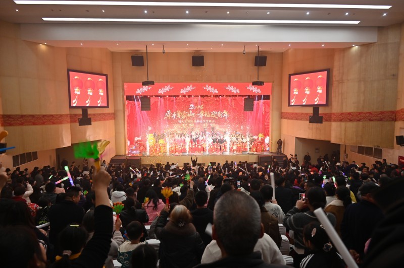 現場熱鬧喜慶。朝天區融媒體中心供圖