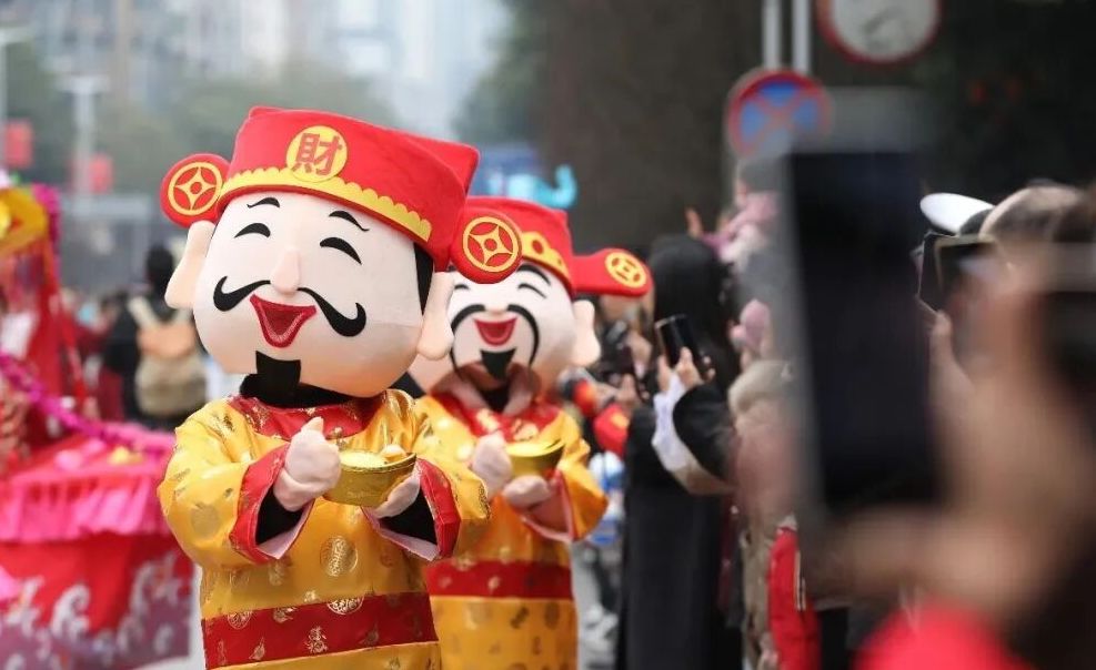 武胜县举行春节民俗文化巡游活动。武胜县融媒体中心供图