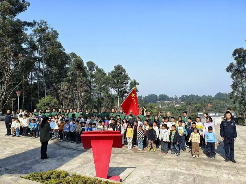 一场融合国防教育与红色传承的特色研学之旅。卿萱摄