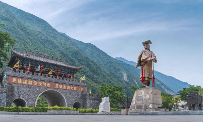 大禹塑像。汶川縣文廣體旅局供圖