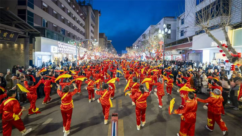 非遗巡游。旺苍县融媒体中心供图