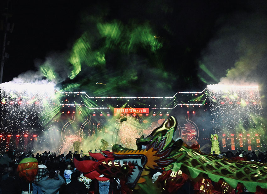 晚会压轴表演。中江县委宣传部供图