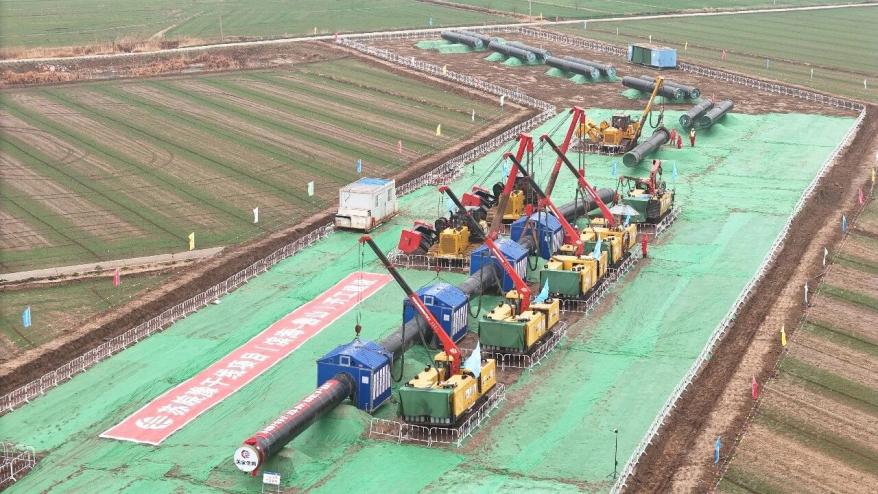 苏皖豫干线管道工程开工建设。受访者供图