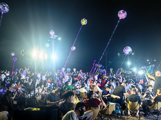 “村搖”觀眾合唱。李健學供圖