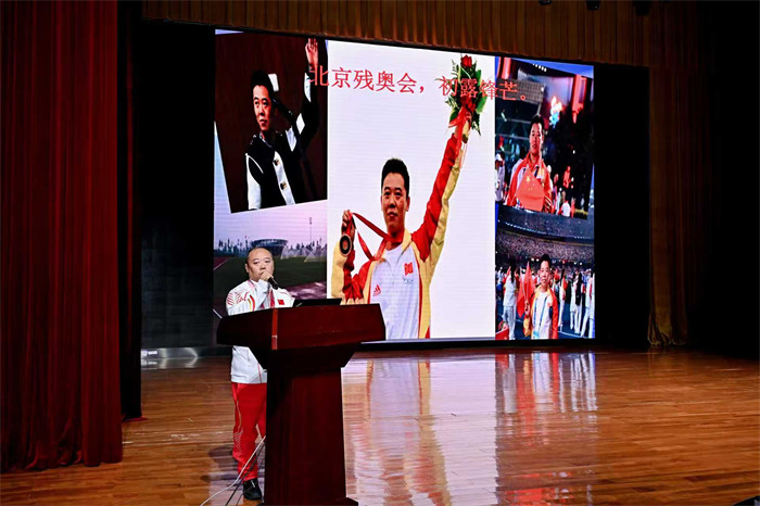 �α����������췽��ͼ