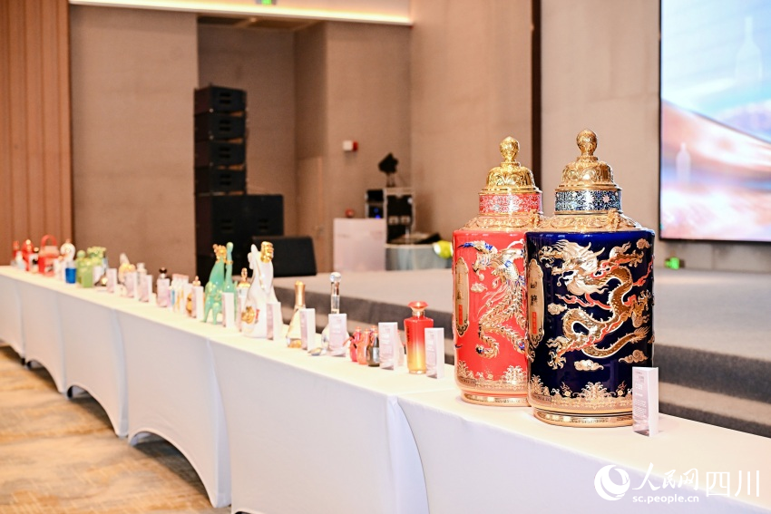 最美酒瓶设计大赛参赛作品精美绝伦。主办方供图