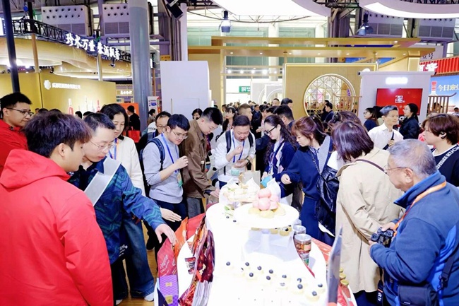 温江展馆客商云集。温江区委宣传部供图
