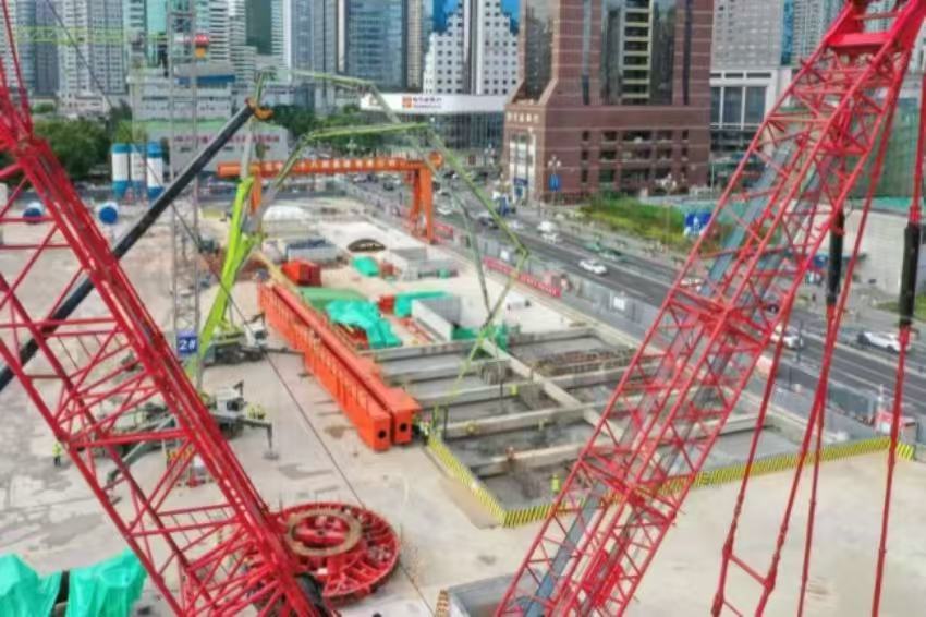 建设中的18号线三期骡马市站。成都轨道集团供图