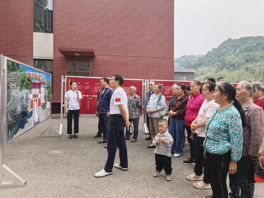 宜宾高县硕勋公园宣讲现场。宜宾市退役军人事务局供图