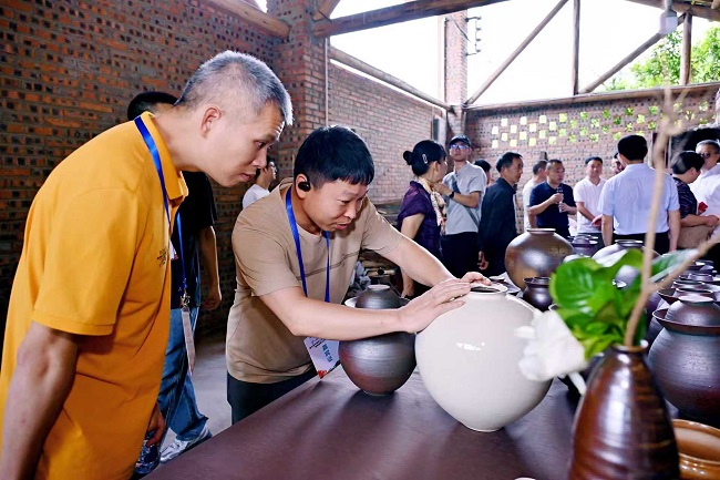 实地考察。章涵供图
