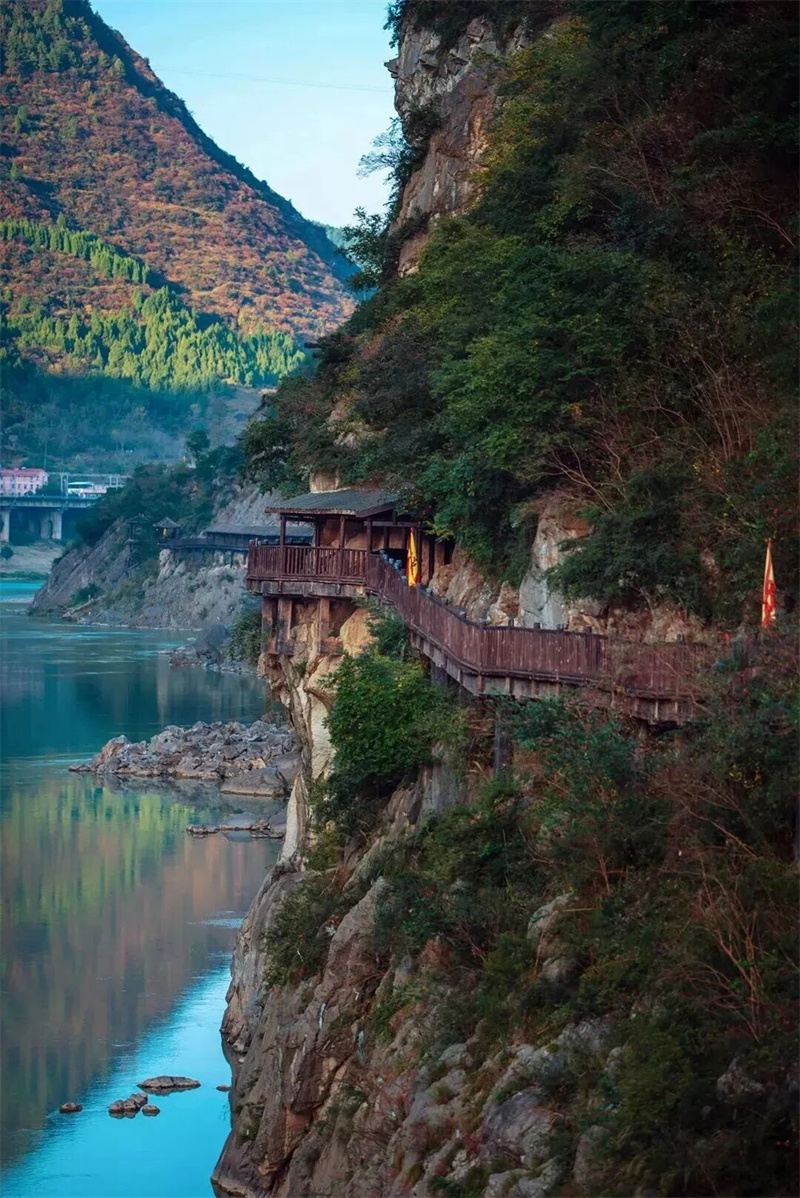 傍晚的明月峡。广元文旅供图