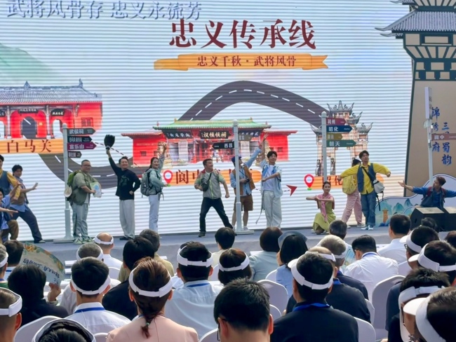 情景演繹劇推介精品旅游線路。呂雅馨供圖